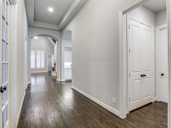 5th image of 1208 Briscoe Dr