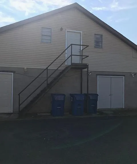901 Coldwater Rd #B — Photo 1