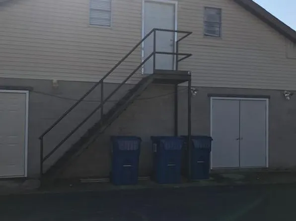 901 Coldwater Rd APT B, Murray, KY 42071