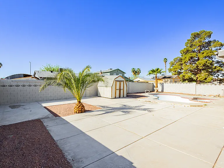3969 Manford Cir — Photo 44