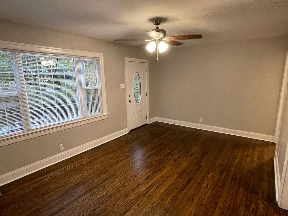 1st image of 709 Woodlawn Dr