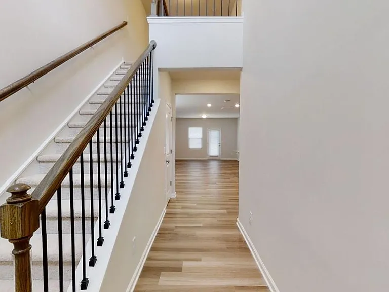 103 Silver Fir Ln — Photo 3