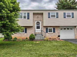 702 N Market St, Mechanicsburg, PA 17055