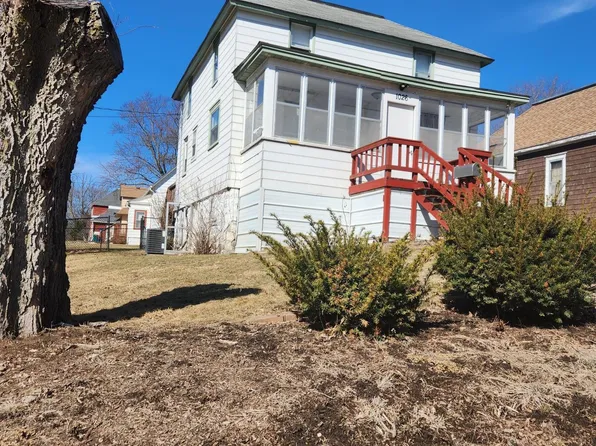 1026 Saint John Ave, Albert Lea, MN 56007
