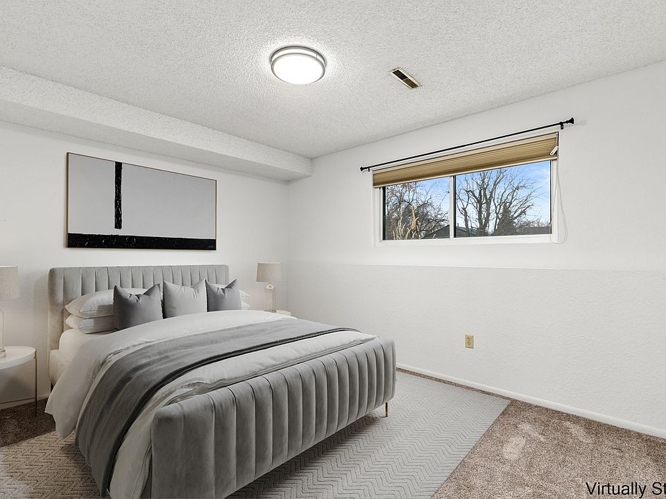 1st image of 607 Avenue F APT 1-4