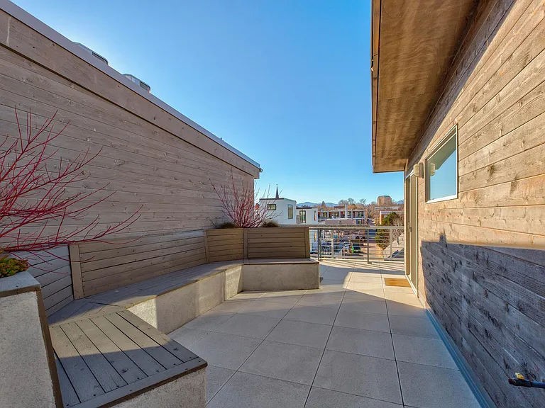 2103 W 32nd Ave #8 — Photo 5