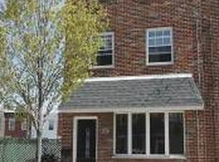 2551 E Dauphin St, Philadelphia, PA 19125