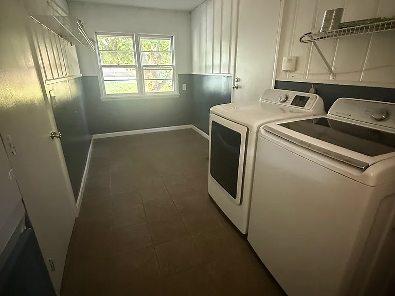 1146 S Jefferson Ave — Photo 6