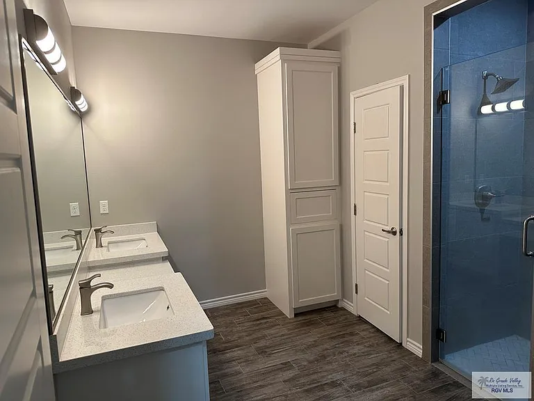 8822 Albatross St — Photo 9