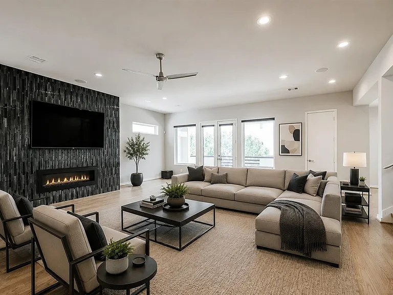 711 W Clay St — Photo 14