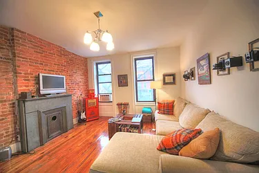 Rented by Metropolitan Realty