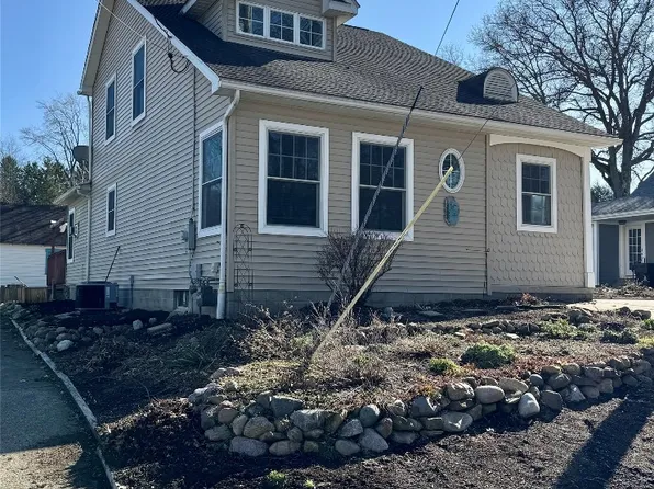 107 Hickory St, Edinboro, PA 16412