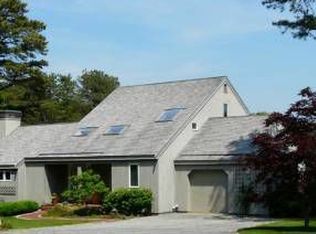 19 Stone Pound Way, Edgartown, MA 02539