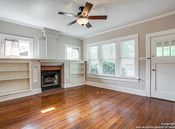 4th image of 1126 W Summit Ave