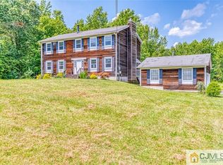 207 Fresh Ponds Rd, Monroe Township, NJ 08831