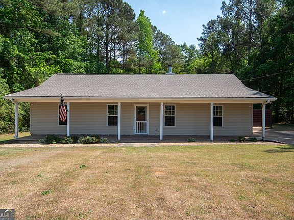 2nd image of 703 New Hutchinson Mill Rd