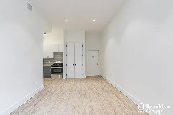 Rented by Brooklyn Group | media 64
