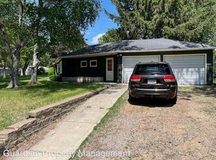 5218 Oregon Ave N, New Hope, MN 55428