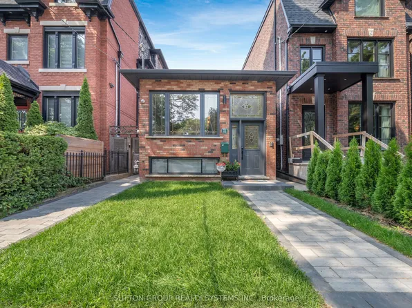 112 Argyle St, Toronto, ON M6J 1N9