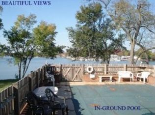 10 Granada Rd, Pasadena, MD 21122