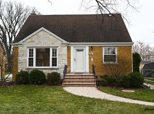 2237 S 2nd Ave, Riverside, IL 60546