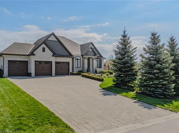 5 Moore Blvd, Brantford, ON N3T 0E2