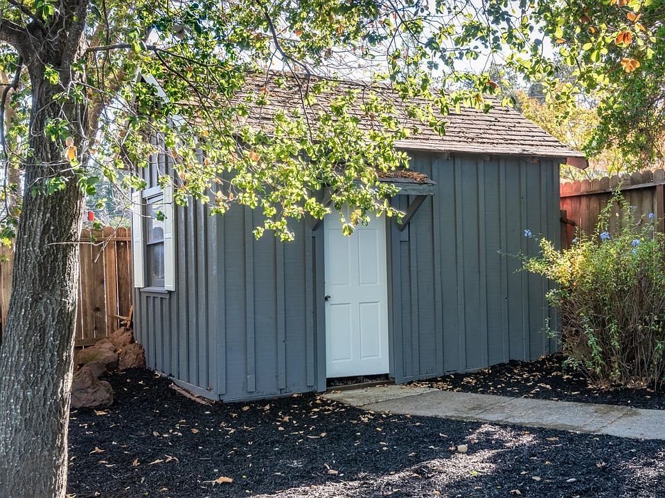 1st image of 3437 Valley Glen Ln