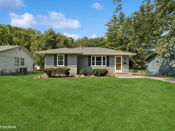 2741 Bennett Ave, Des Moines, IA 50310