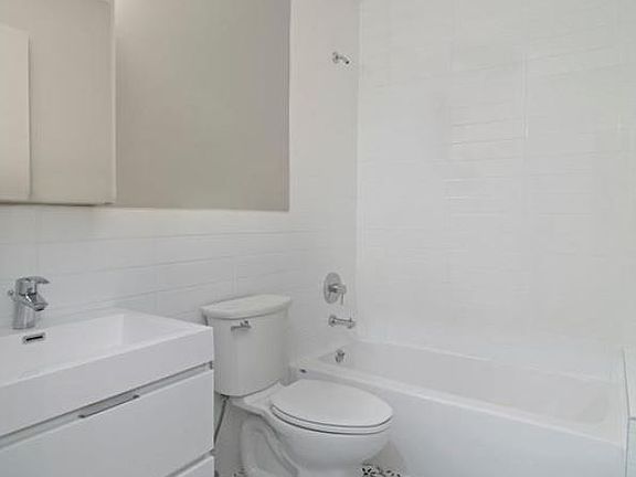 3rd image of 2807 Snyder Ave #2C