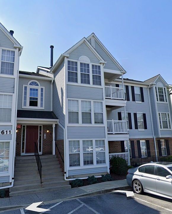 1st image of 611 Himes Ave APT 104