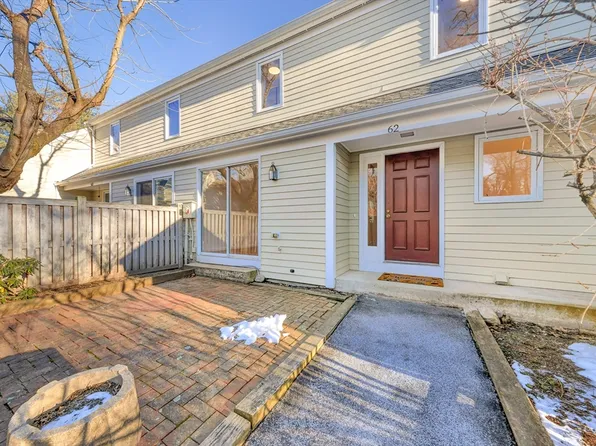62 Fifer Ln Unit 62, Lexington, MA 02420