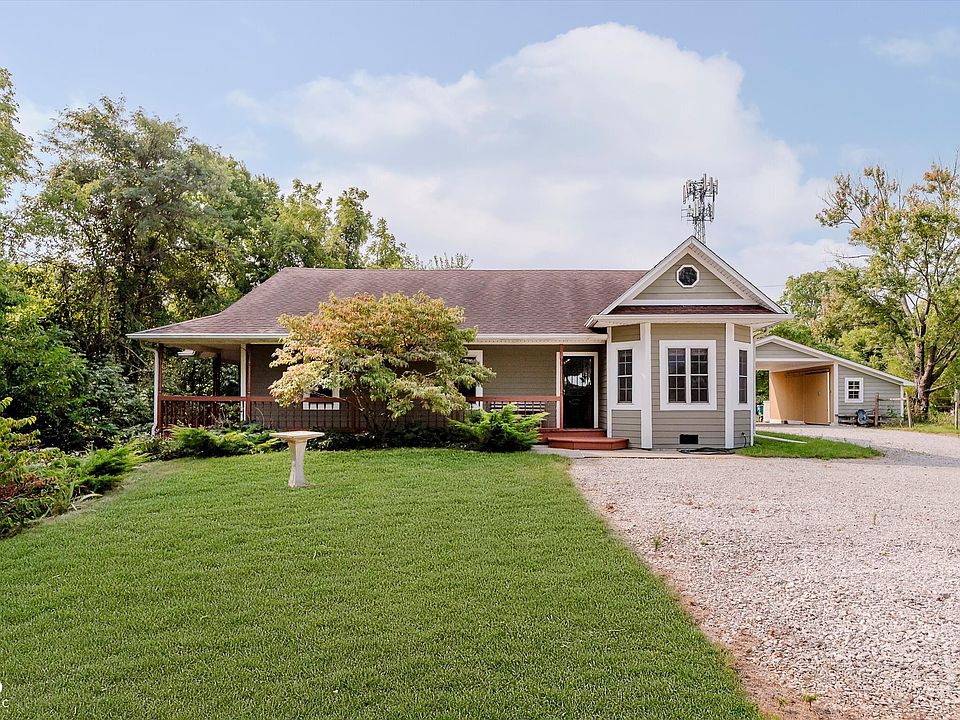 1st image of 7865 E Fox Hill Dr