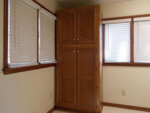 4th image of 3403 Abbett Dr