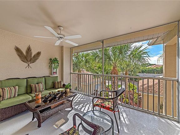 3rd image of 26901 Clarkston Dr #204