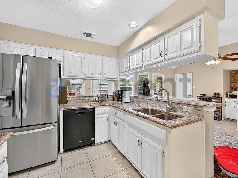 619 Quail Ln — Photo 12