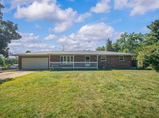 1240 Chapelgate Rd, Niles, MI 49120