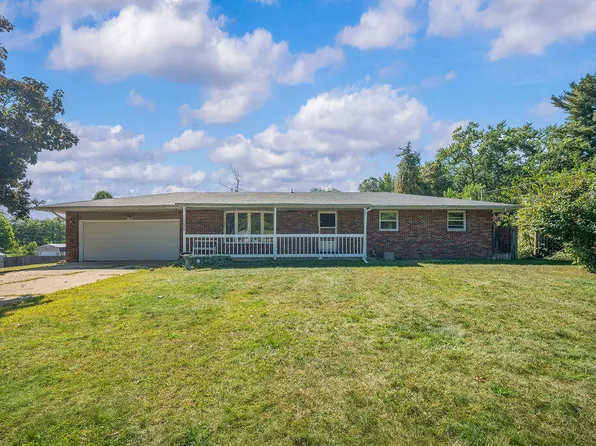 1240 Chapelgate Rd, Niles, MI 49120