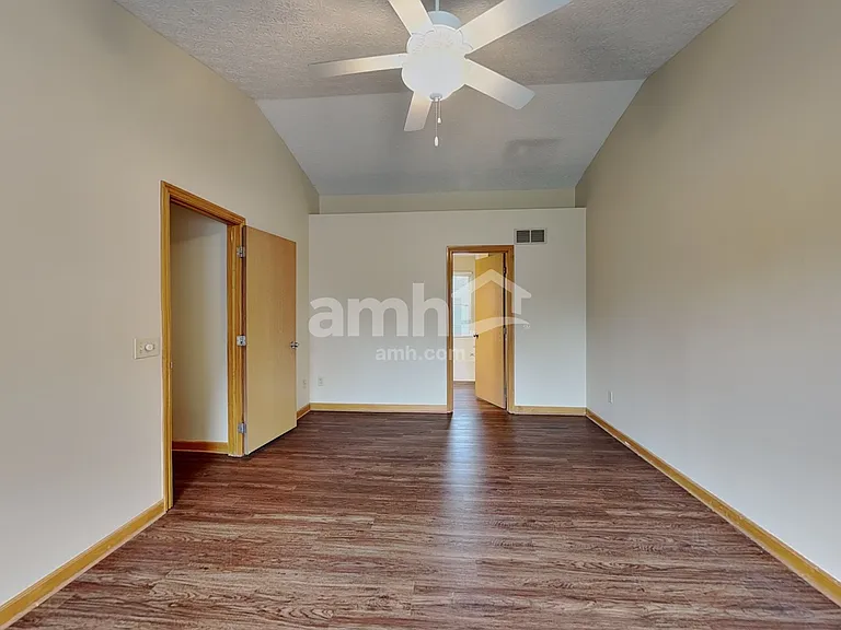 7624 Harbour Town Dr — Photo 11