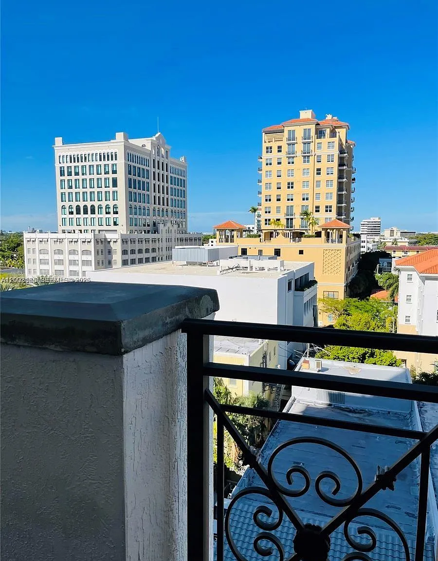 1805 Ponce De Leon Blvd — Photo 4