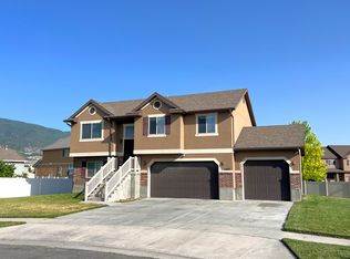 1447 Triple Crown Ct, Farmington, UT 84025