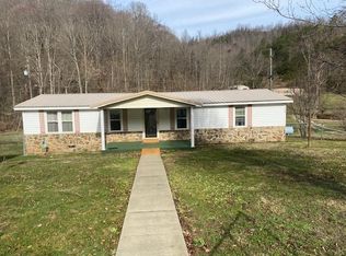 1171 Middle Frk, Hagerhill, KY 41222