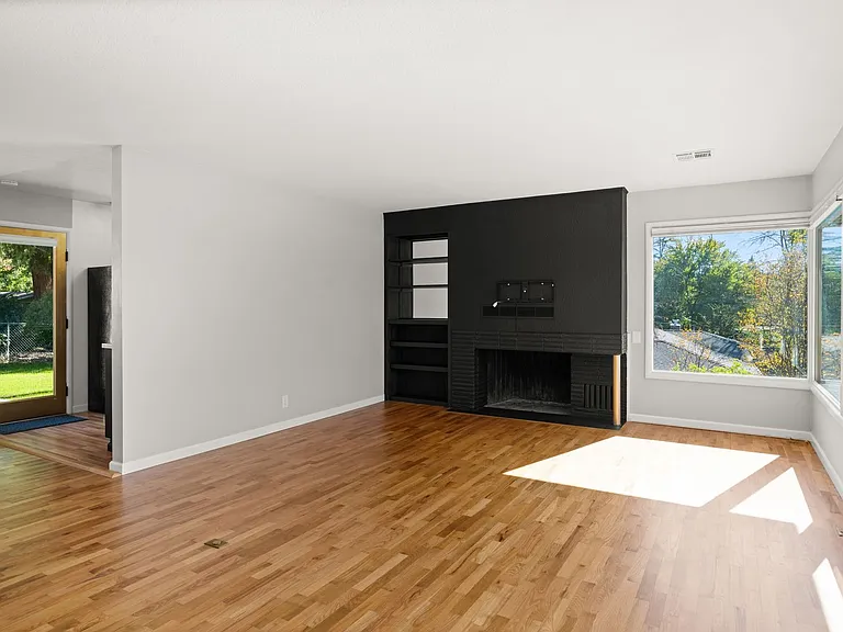 560 N Keene Way Dr — Photo 15