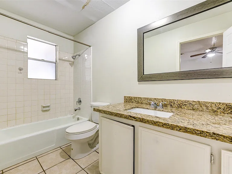 8107 Durklyn Ln — Photo 31