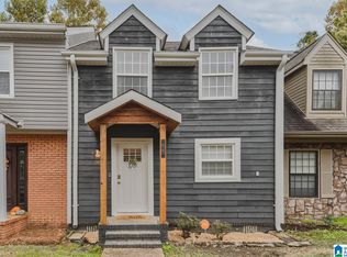 625 Cahaba Manor Trl, Pelham, AL 35124