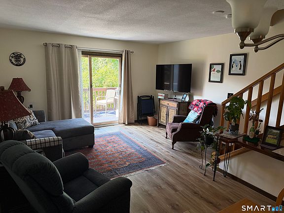 2nd image of 32 Courtland Drive #32