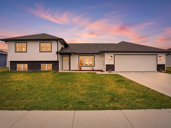 676 Porter Rd, Evansville, WI 53536