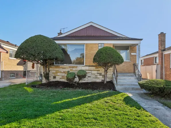 12717 S Elizabeth St, Calumet Park, IL 60827