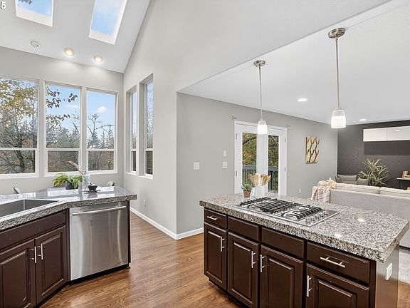5th image of 8047 SE 134th Dr