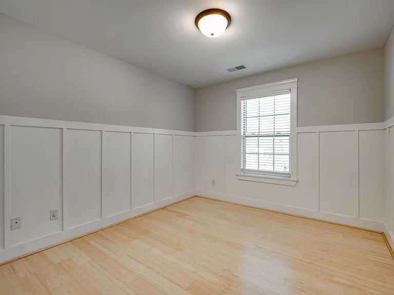 8885 McKenzie Farm Dr — Photo 28