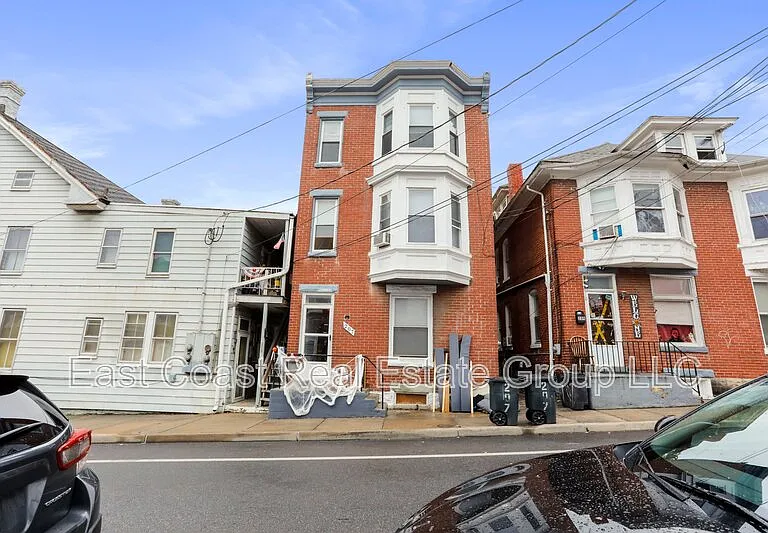207 N Mulberry St #3 — Photo 1